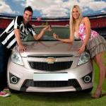 otomobillere-ait-en-garip-reklam-fotograflari