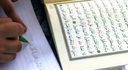 2.5 ayda el yazısı ile Kuran-ı Kerim i yazdılar