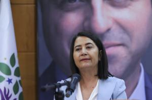 hdp-es-genel-baskani-belli-oldu-serpil-kemalbay-kimdir