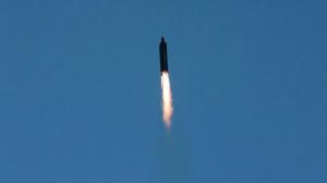 kuzey-kore-den-yeni-hamle-dunya-ayaga-kalkti