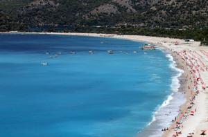 marmaris-sezonu-yabancilarla-acti