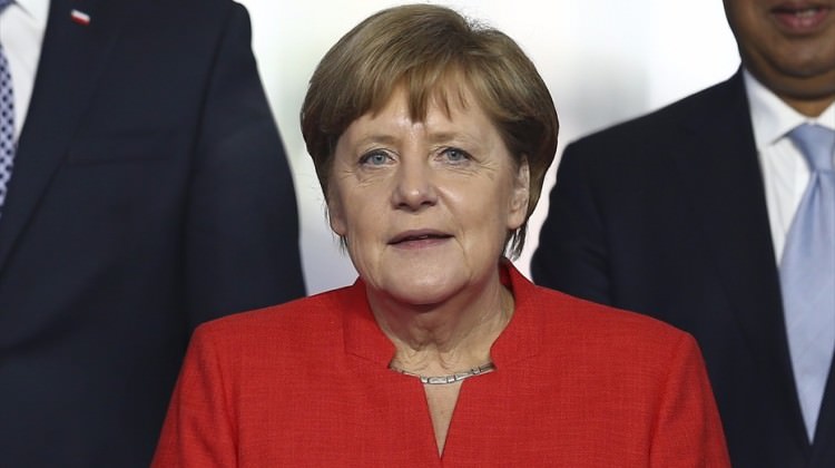 Merkel: Türkiye de o masada olmalı
