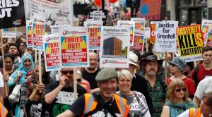 ingiltere-sokaga-dokuldu