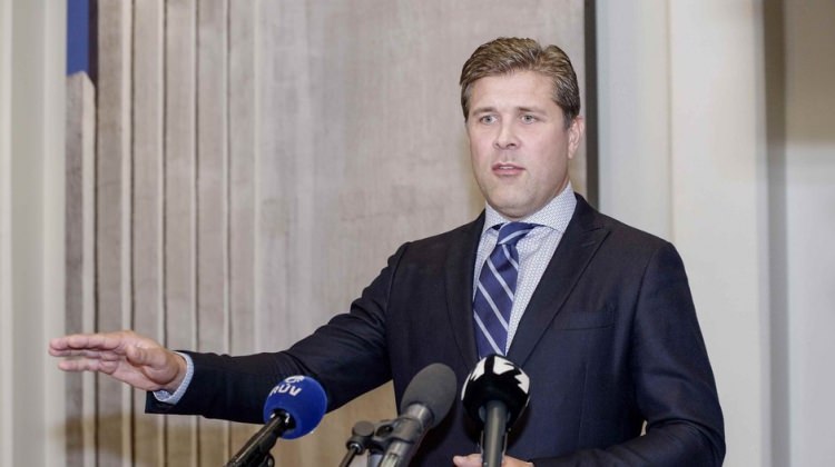 izlanda-basbakani-nin-istifasi-kabul-edildi