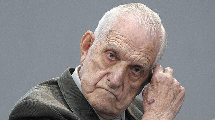 Arjantin'in son diktatörü öldü