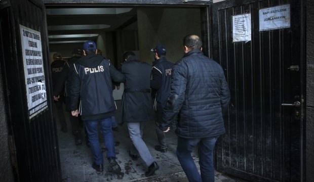 Şırnak merkezli 20 ilde FETÖ operasyonu! 35 asker gözaltına alındı
