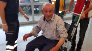 Yaşlı adamı biber gazı ile gaspettiler