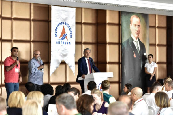 Antalya da Barış ve Kardeşlik Rüzgarı