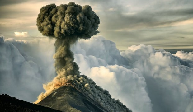 Fuego yeniden faaliyete geçti