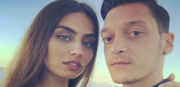 Amine Gülşe ile Mesut Özil İstanbul'da evlenecek