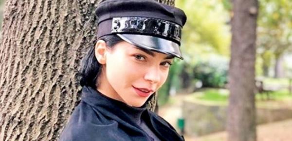 Merve Boluğur'dan ekrana 'reklam' arası!