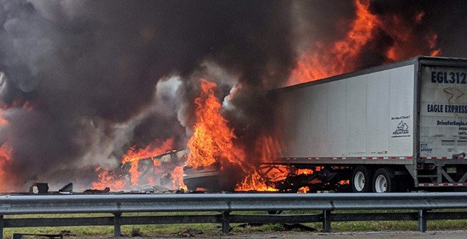 ABD’de feci kaza: 7 ölü, 8 yaralı