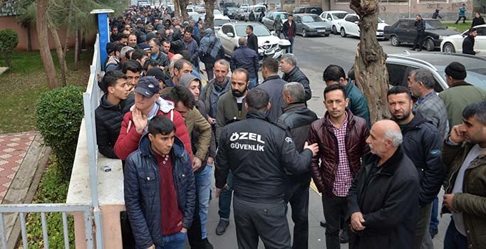 6 aylık geçici işe 5 saatte 3 bin başvuru