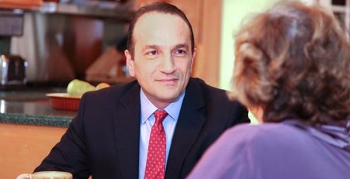 Tayfun Selen ABD'de seçilen ilk Türk belediye başkanı oldu