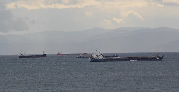 Çin’de yük gemisi battı: 11 kişi kurtarıldı, 2 kişi kayıp