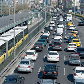 Trafikteki taşıt sayısı yaklaşık 600 bin arttı