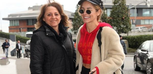 Eliz Sakuçoğlu hangi sürpriz isimle buluştu?