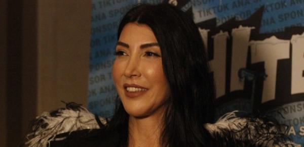 Hande Yener Uludağ'da sahne aldı