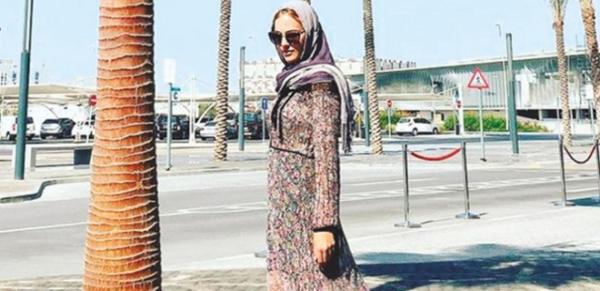 Meryem Uzerli hem tatil yapıyor hem kazanıyor!