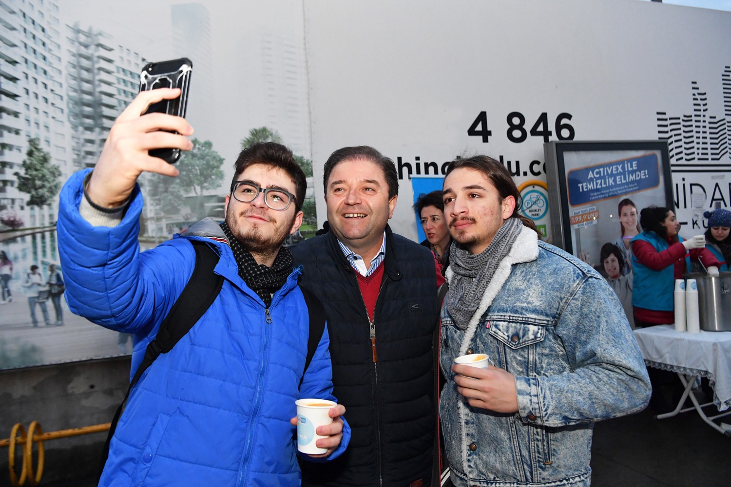 MALTEPE BELEDİYE BAŞKANI KILIÇ VATANDAŞLARA ÇORBA İKRAM ETTİ