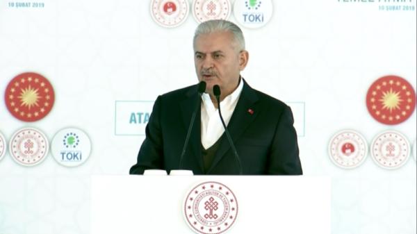 akm-yeniden-genclerin-bulusacagi-134020