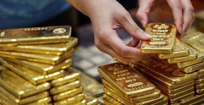 Altın ve dolar kazandırdı