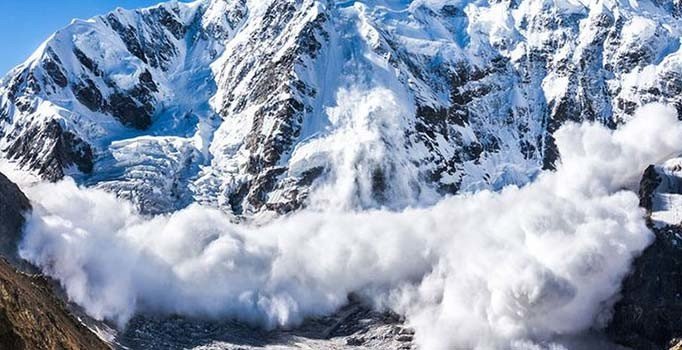 Fransız Alpleri’nde çığ felaketi: 1 ölü, 2 yaralı