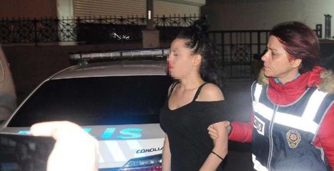 Elektroşokla şoförü bayıltıp taksi kaçıran kadın yakalandı