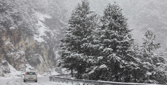 Doğu Anadolu'da buzlanma ve çığ uyarısı