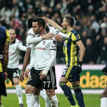 Gökhan Gönül attığı gole sevinemedi
