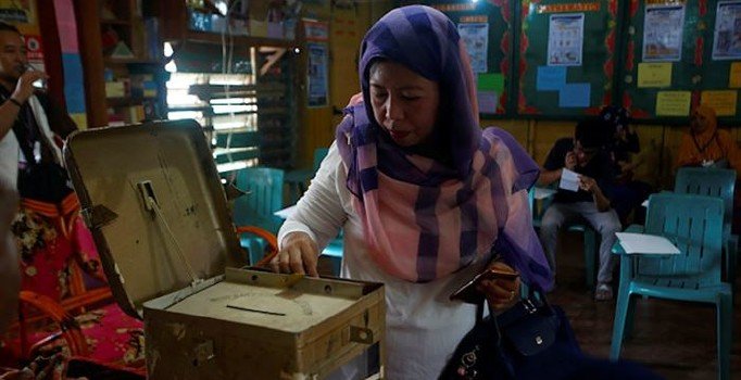 Tarihi Moro referandumunda ikinci perde