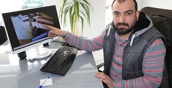 Aracı hareket eden sürücü: İçine büyük ihtimal cin girdi