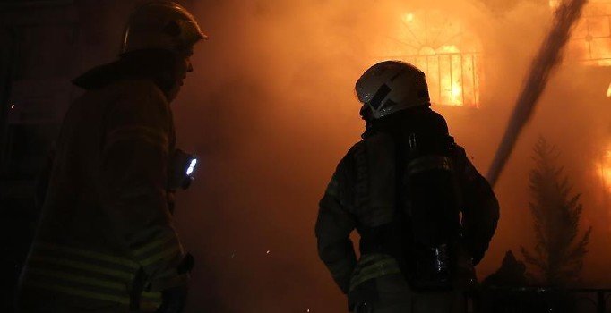 Bangladeş'te yangın faciası: 69 kişi can verdi