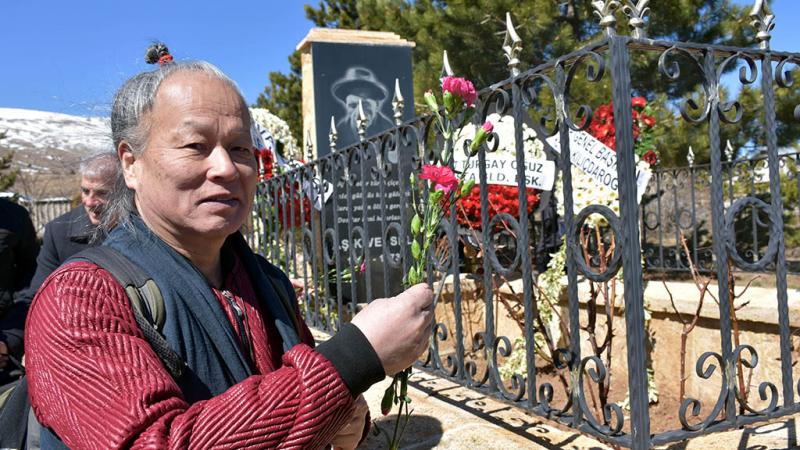 Aşık Veysel, vefatının 46'ncı yılında mezarı başında anıldı