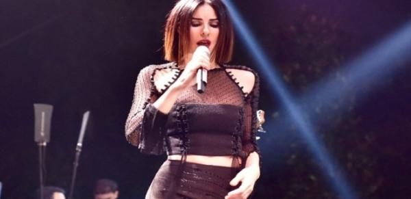 Defne Samyeli konser istekleriyle şaşırttı!