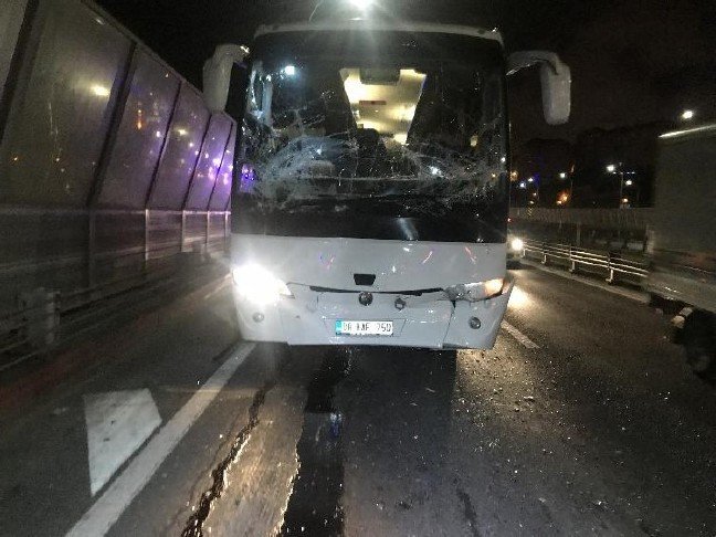 aw659993_01 19-03/27/aw659993_01.jpg