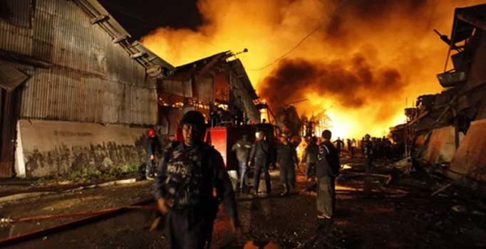 Myanmar'da depoda patlama: 16 ölü, 48 yaralı