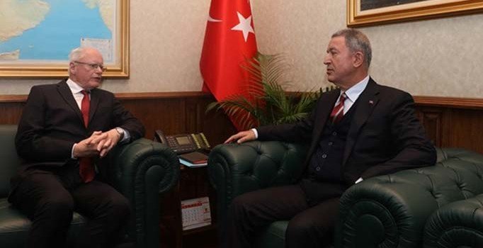 Son dakika! Bakanı Hulusi Akar, James Jeffrey’i ile görüştü
