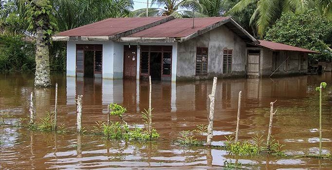 Endonezya'da sel ve heyelan: 84 ölü