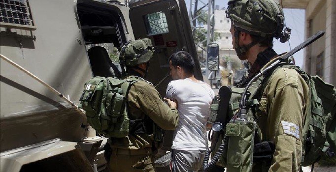 İsrail 2 Filistinli genci öldürdü