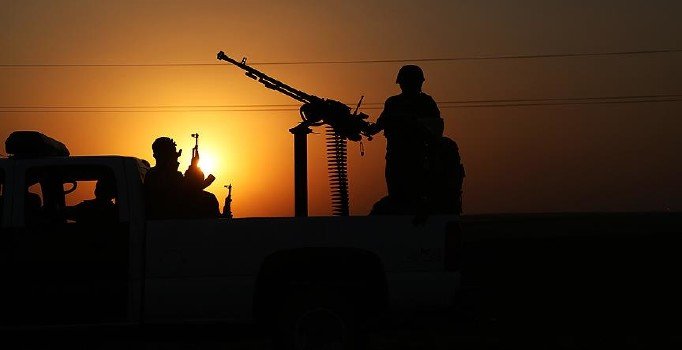 YPG DEAŞ'lı teröristlere Türkiye güzergahını açtı