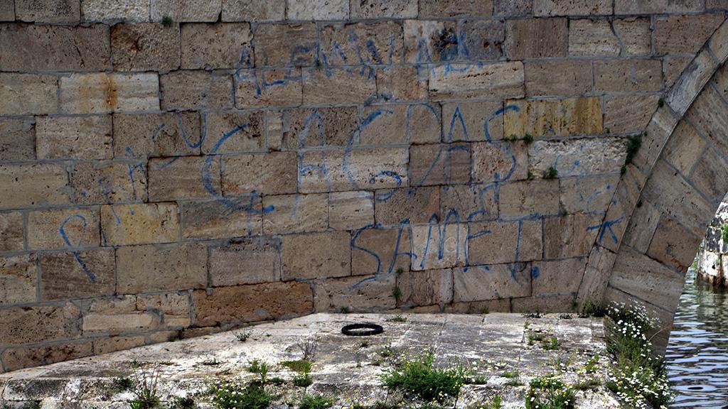 2019041513535993_fef0vu0ihb73uqm8e0c4hm9v571