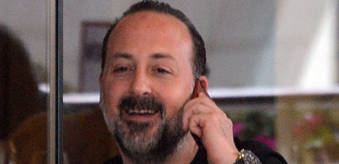 Tolga Çevik'in elinden telefon düşmedi
