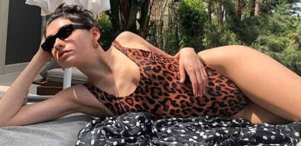 Hazar Ergüçlü tatil sezonunu açtı