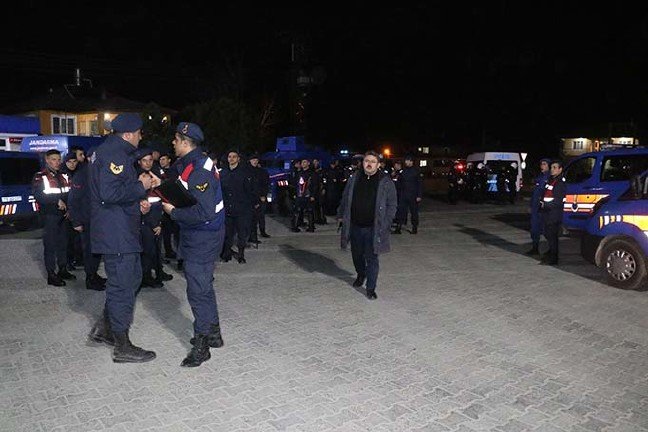 aw665944_03 19-04/03/aw665944_03.jpg