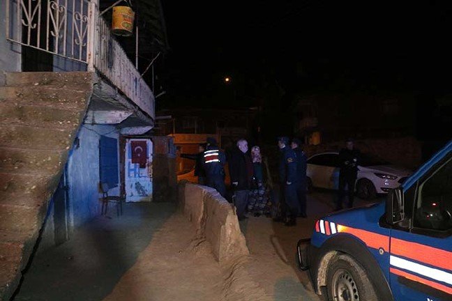 aw665944_06 19-04/03/aw665944_06.jpg