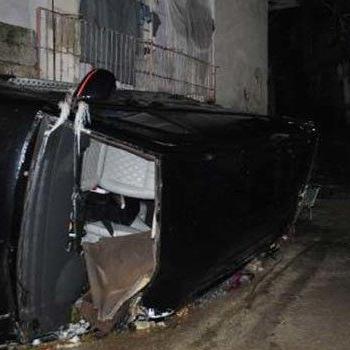 Hatay sele teslim: Okul duvarı yıkıldı, araçlar suya kapıldı
