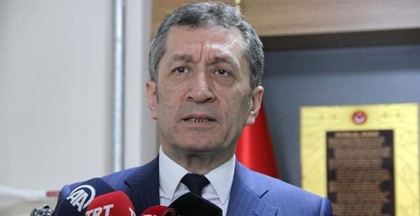 Bakan Selçuk: Mavi Balina ve Momo oyun değil, siber saldırıdır