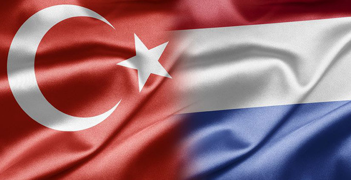 Hollanda'dan vatandaşlarını Türkiye'ye seyahat uyarısı