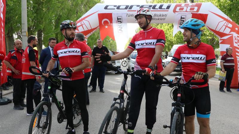 AKUT’un bisikletlileri Samsun’a kadar pedal çevirecek